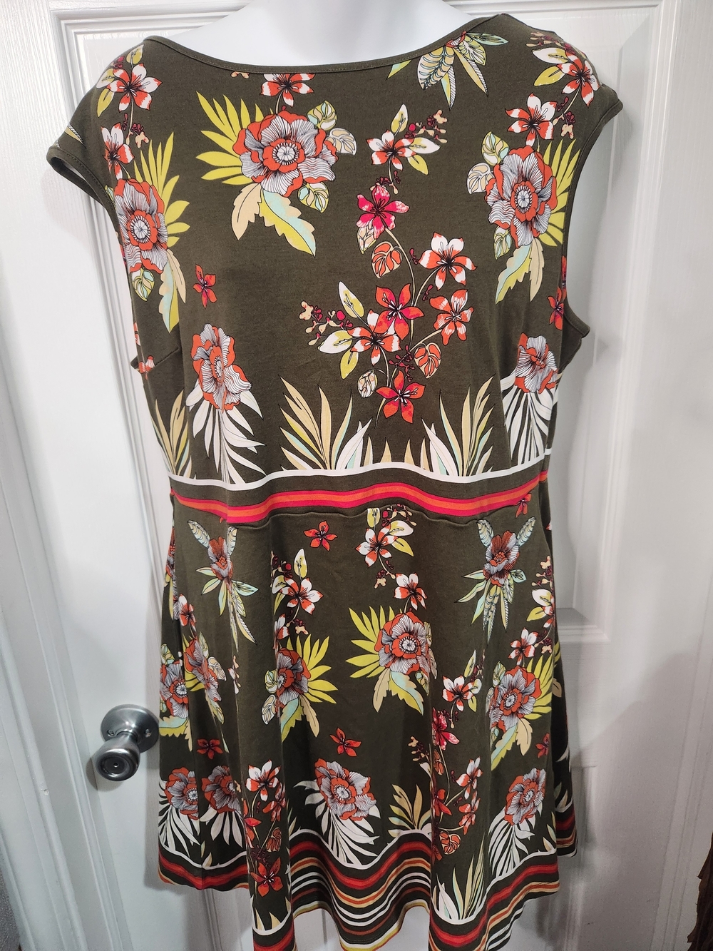 Floral Olive Green XL Dress New York & Company Sleeveless Pullover 100% Cotton